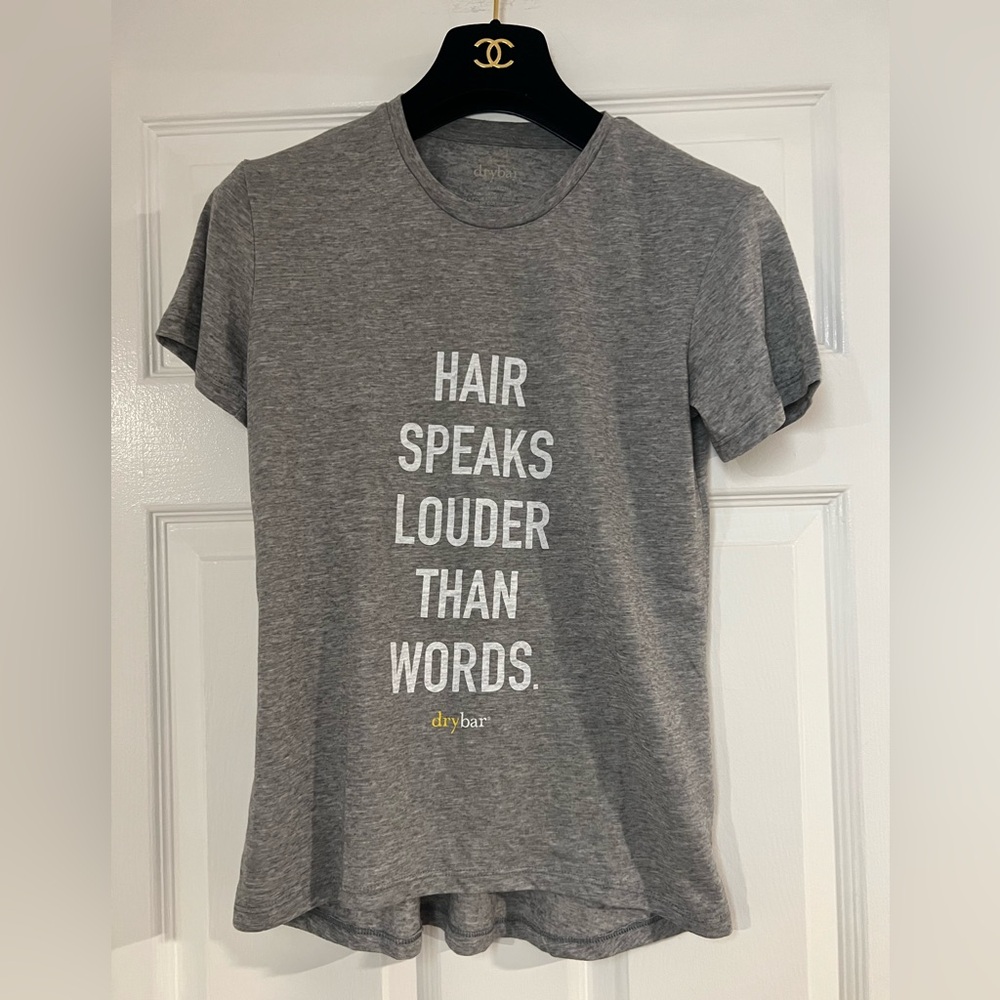 Drybar Hair Speaks Louder Than Words Yellow Heart Tee Shirt T Shirt Top Gray XS